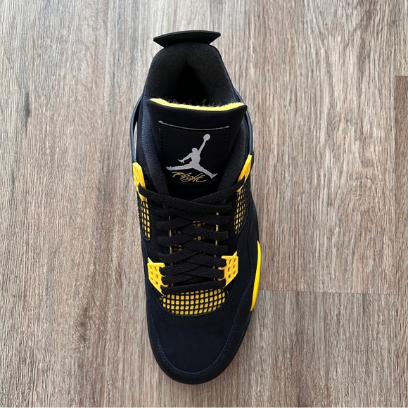 $3 START!! 9/3 @2pm pst/5PM est Jordan 4 Yellow Thunder - Picture 6 of 7